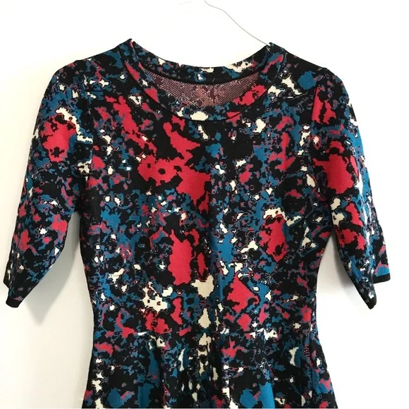 Floral Patterned Dress - Picture 2 of 10